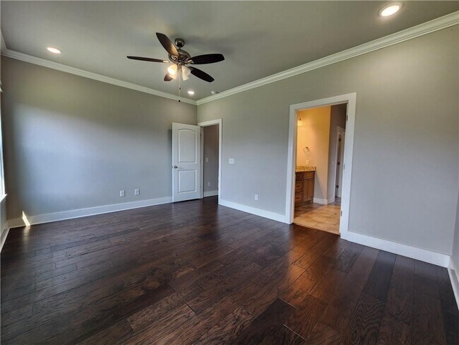 Building Photo - 59 E Loveland Loop