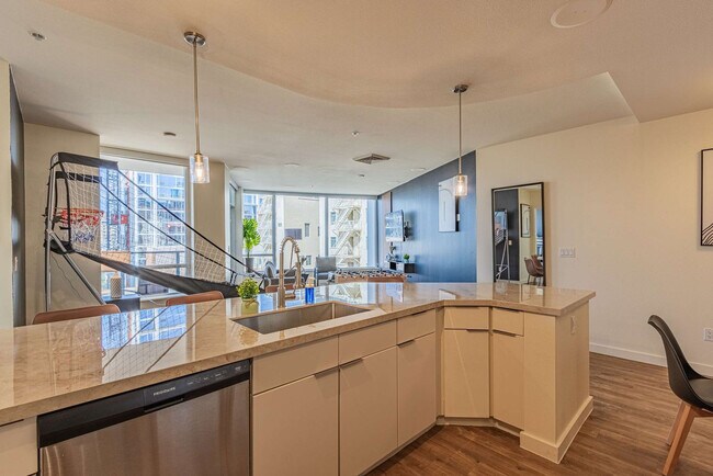 Building Photo - 44 W Monroe St