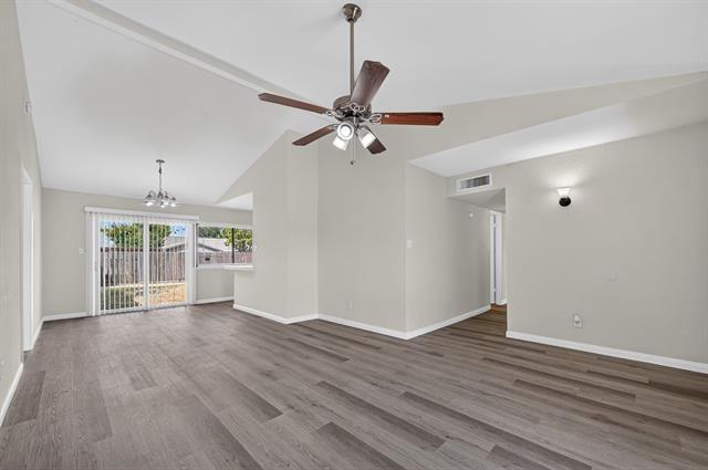 Building Photo - 517 Willow Oak Dr