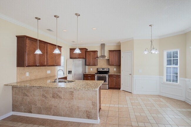 Building Photo - 678 Red Oak Ln