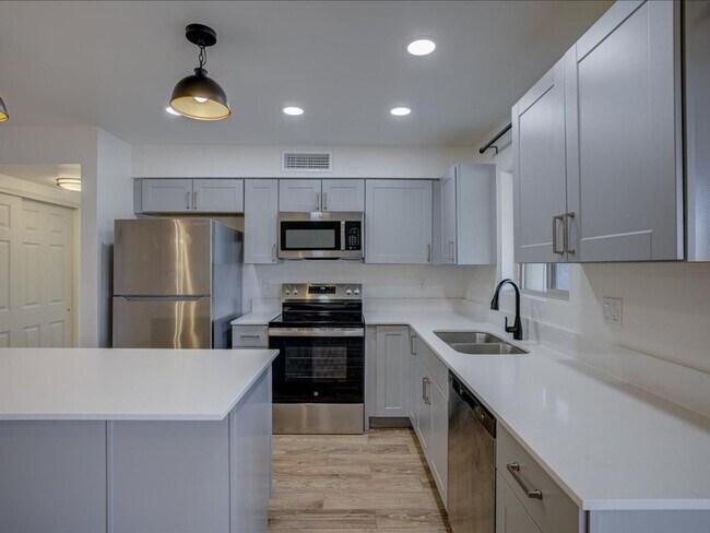 Building Photo - Beautiful 3-Bedroom Home with Private Pool & Security Gate