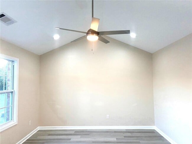 Building Photo - 895 Brickleridge Ln SE