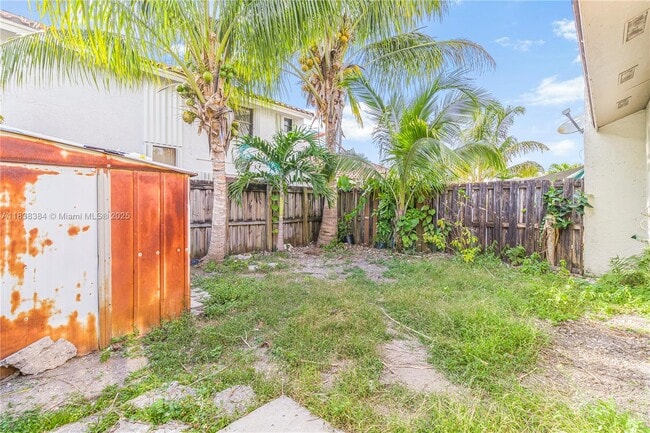 Building Photo - 1630 Sandpiper Blvd