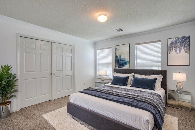 Building Photo - 9907 Valance Way