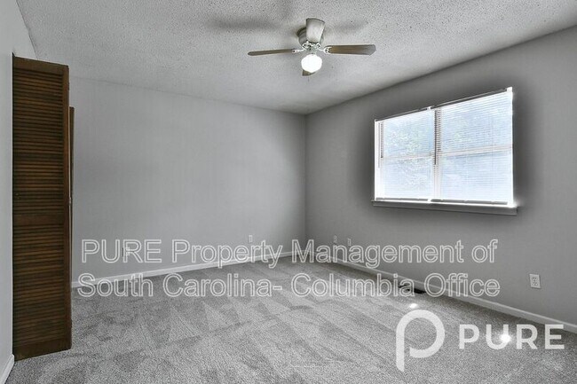 Building Photo - 144 Springwoods Lake Dr