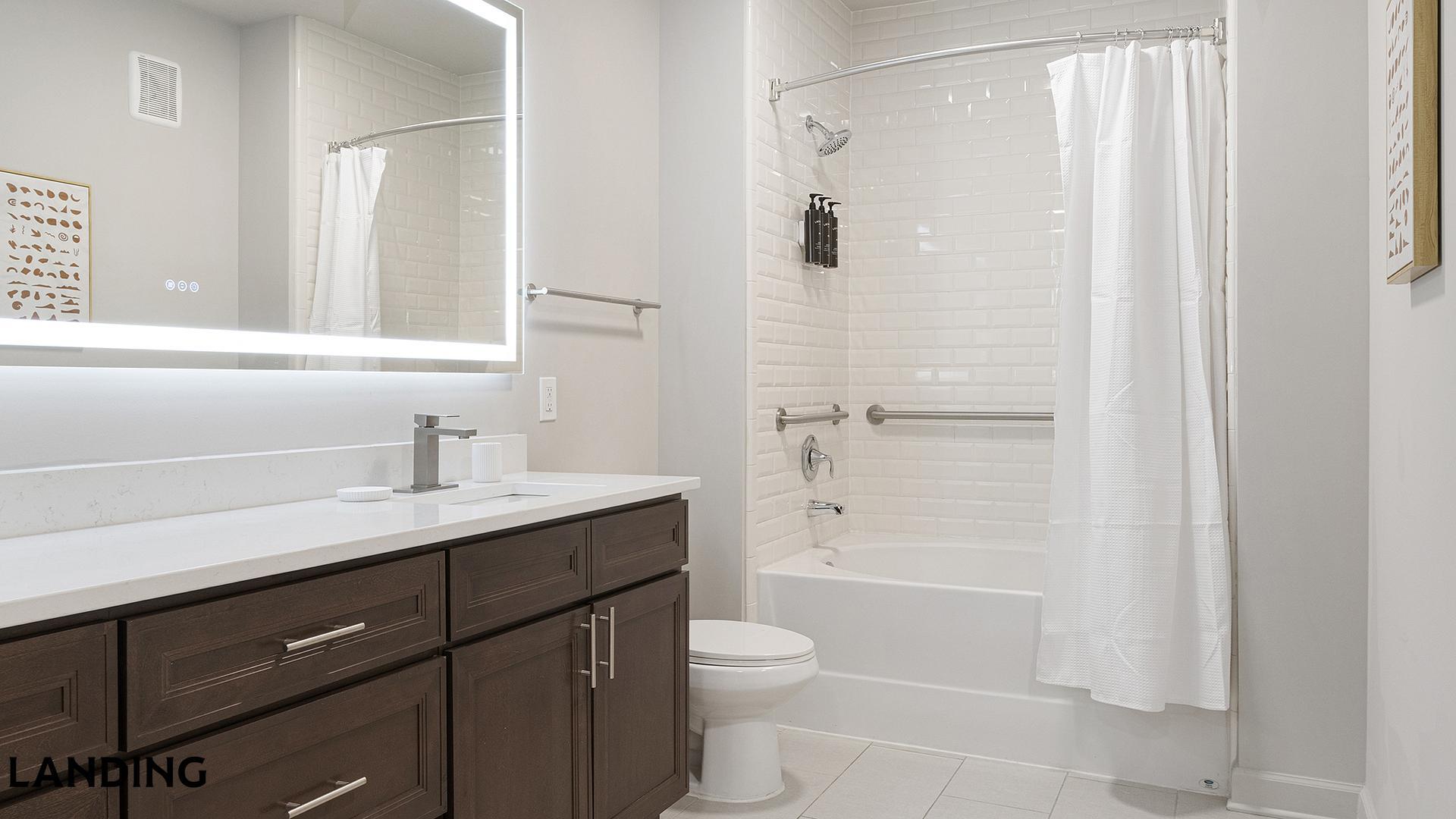 Building Photo - 2420 Peachtree Rd NW