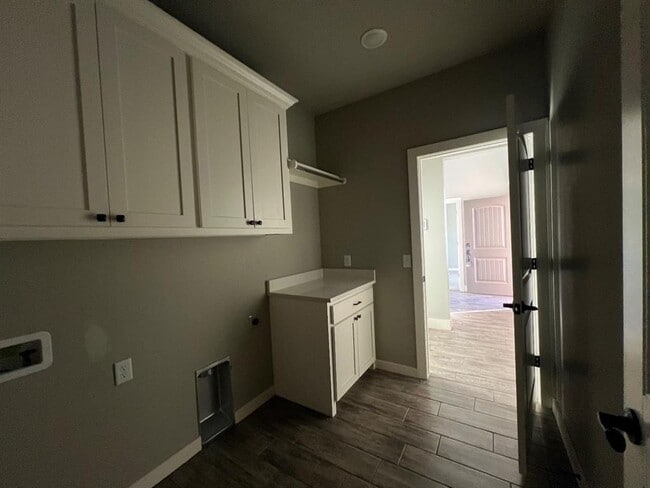 Building Photo - 3212 Hayven Cir