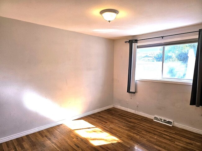 Building Photo - Ranch Style Home with 3 Bedrooms + 4th room/office, 2 Baths and RV parking!