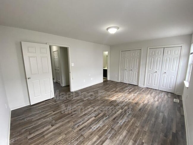 Building Photo - 17970 Milroy Dr