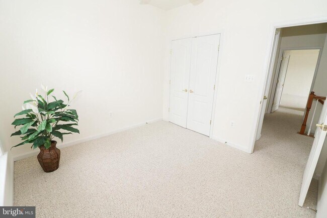 Building Photo - 12180 Abington Hall Pl