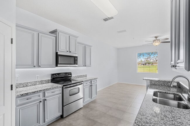 Building Photo - 2341 Betsy Ross Ln