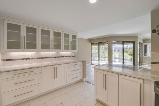 Building Photo - 1117 Marine Way E