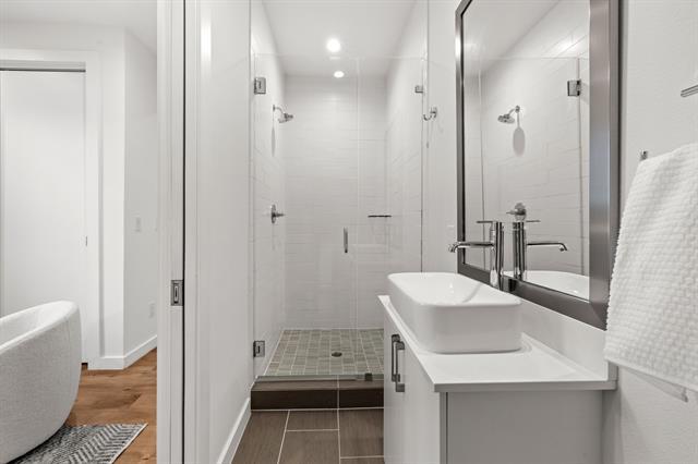 Building Photo - 4545 Bowser Ave