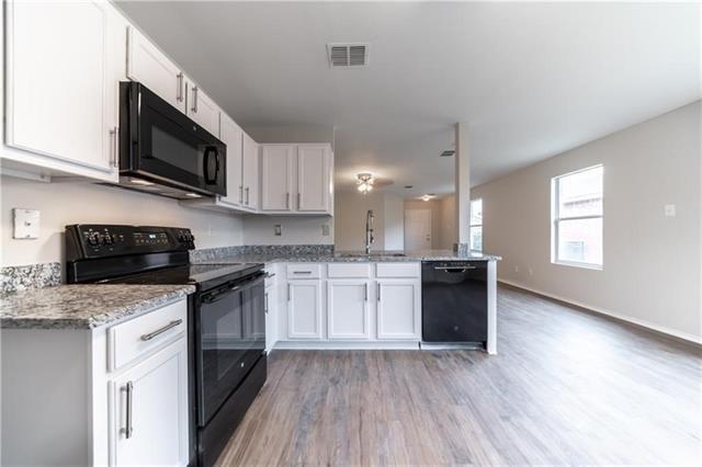 Building Photo - 2505 Pecan Dr