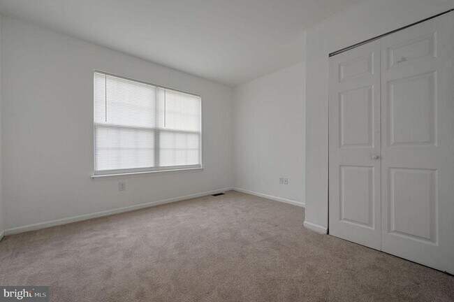 Building Photo - 175 Alton Ave