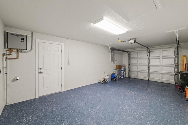 Building Photo - 6617 Harbor Dr