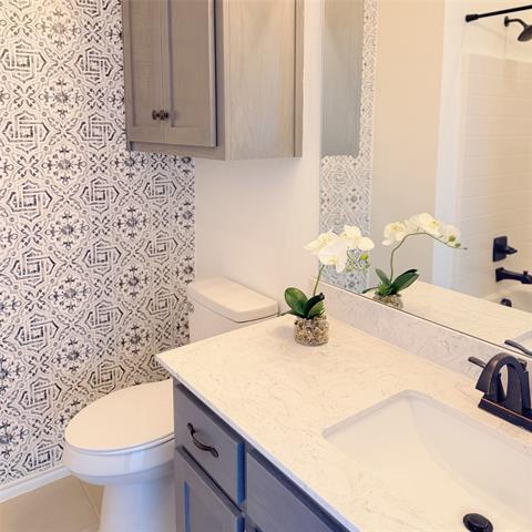 Building Photo - 312 Portland Ct