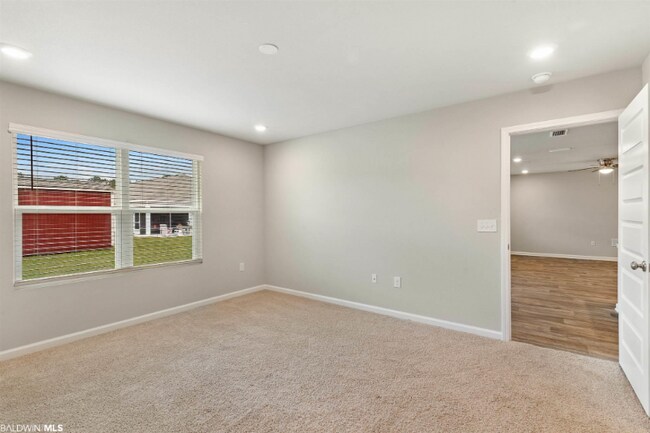 Building Photo - 7944 Pickwick Dr.