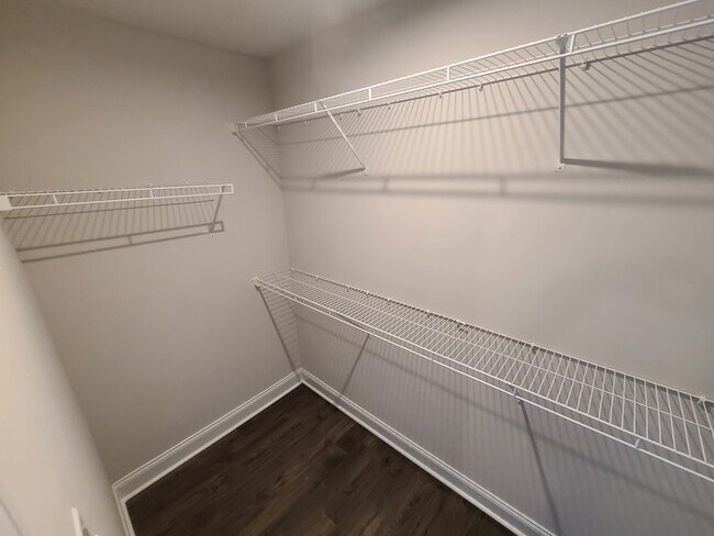 Building Photo - 3 Bed and 3 Bath Brand new ready for move-...