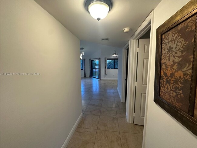 Building Photo - 15489 N Miami Lakeway