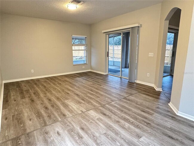 Building Photo - 14938 Deer Meadow Dr