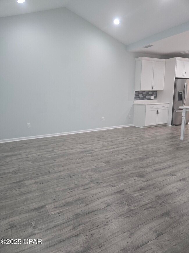 Building Photo - 8676 Coral Reef Wy