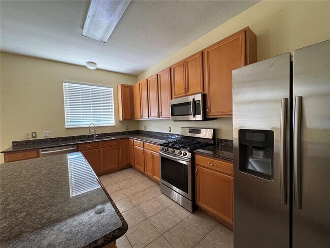 Building Photo - 6767 Waterton Dr