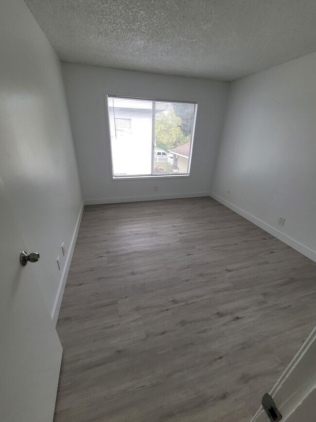 Building Photo - 1026 Arlington Ave