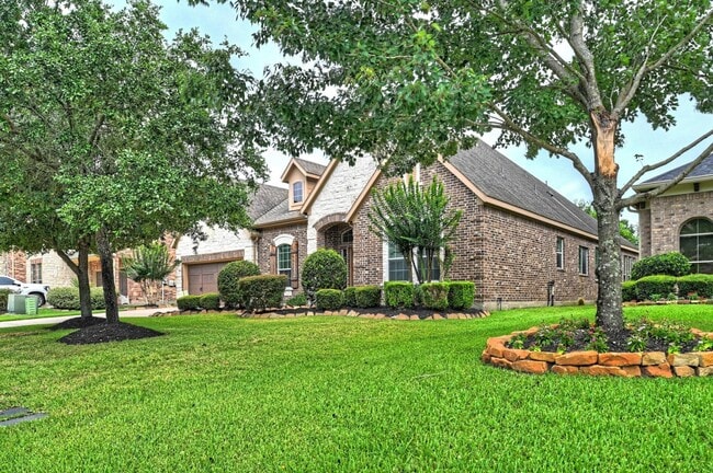 Building Photo - 7810 Oak Moss Dr