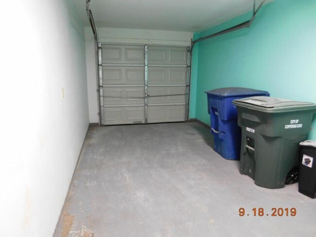 Building Photo - 206 Jason Dr