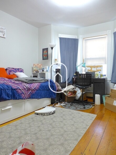 Building Photo - 1578 Tremont St