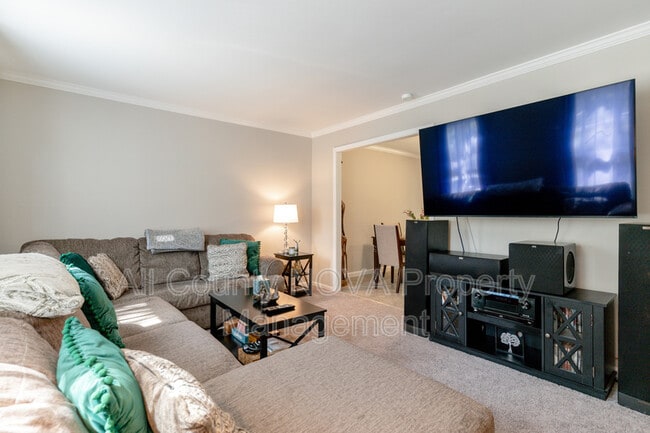 Building Photo - 12112 Amblewood Dr