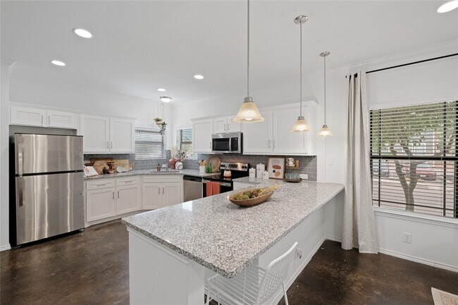 Building Photo - 12710 Englemann Dr