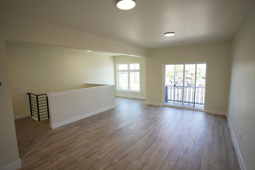 Building Photo - 3580 W 66th Ave