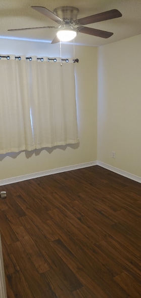 Building Photo - 3810 N Maryvale Pkwy