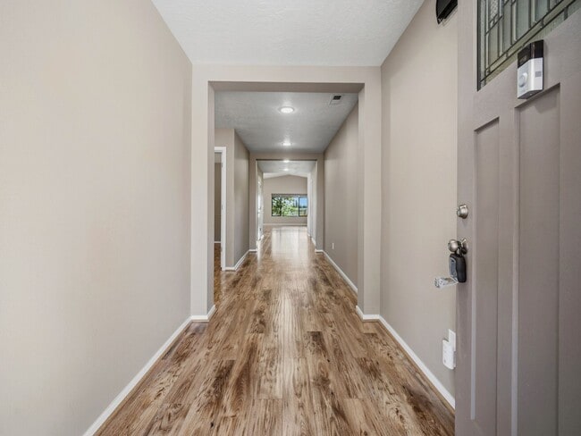 Building Photo - Spacious Unfurnished Home in Liberty Lake | Modern Living in a Prime Location/55+ housing community