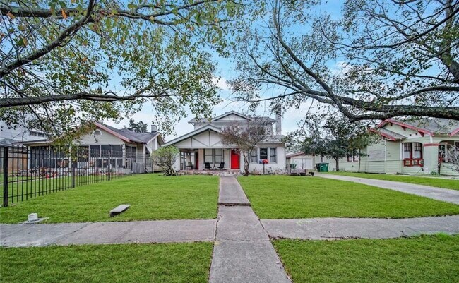Building Photo - 4614 Park Dr