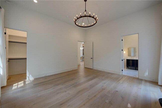 Building Photo - 3570 Knollwood Dr NW