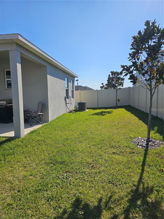 Building Photo - 2927 Sanctuary Dr