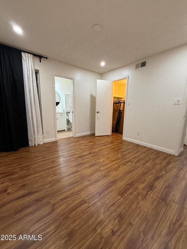 Building Photo - 3033 N 37th St