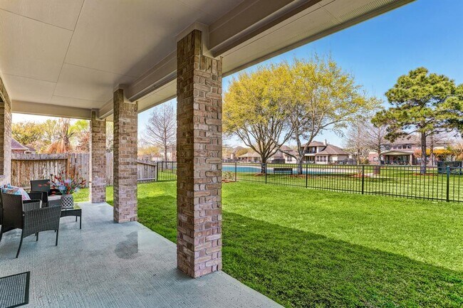 Building Photo - 6126 Bradford Ln