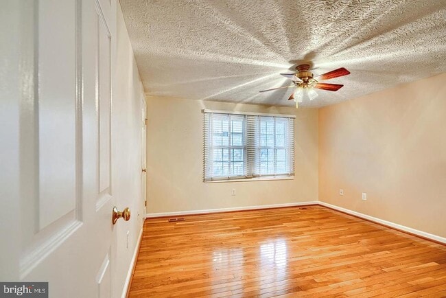 Building Photo - 8908 Goldentree Ln