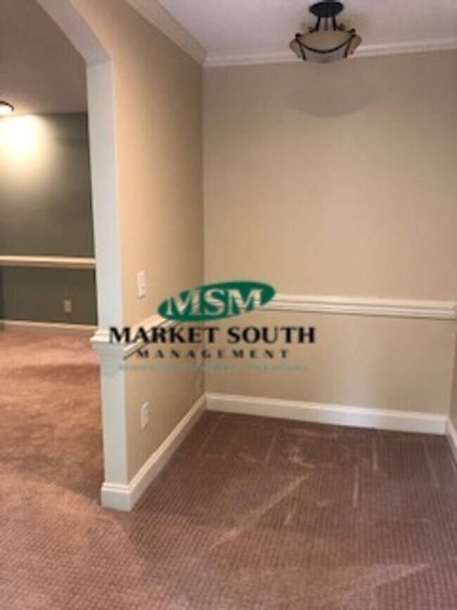 Building Photo - SOUTHBRIDGE BEAUTY- AVAILABLE NOW!