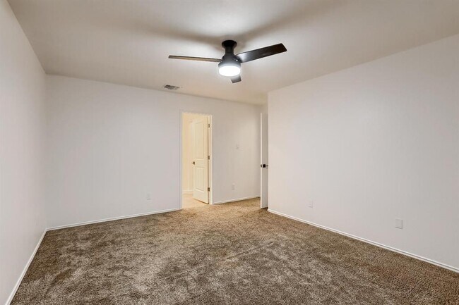 Building Photo - 8400 Horton Trail
