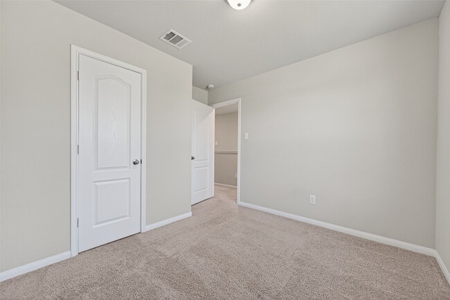 Building Photo - 940 21st St