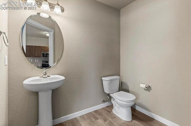 Building Photo - 4679 Pleasant Port View