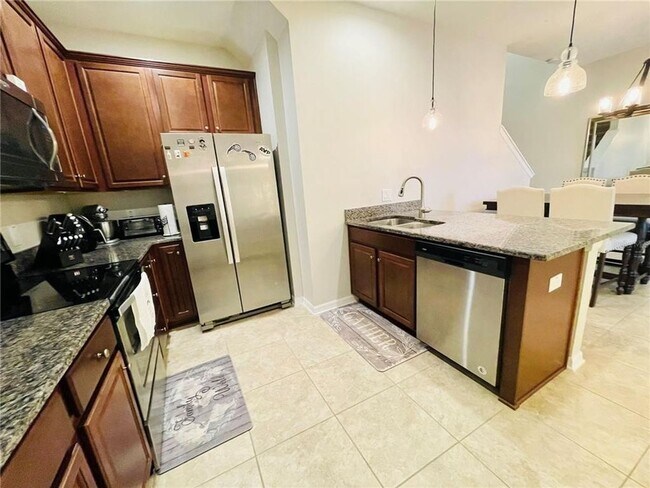 Building Photo - Awesome Townhome for Rent