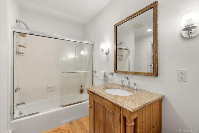 Building Photo - 448 Long Ridge Rd