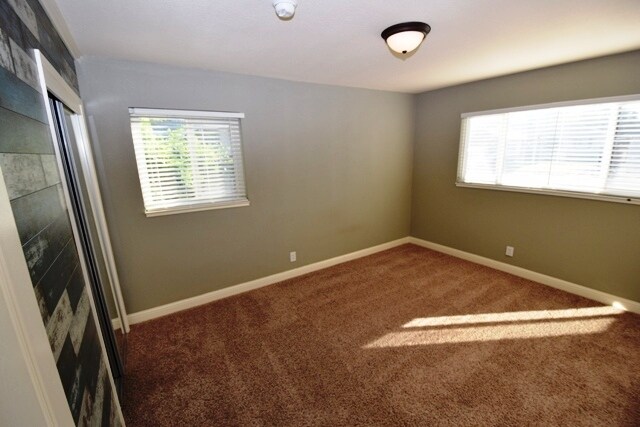 Building Photo - 1141 Avon Way