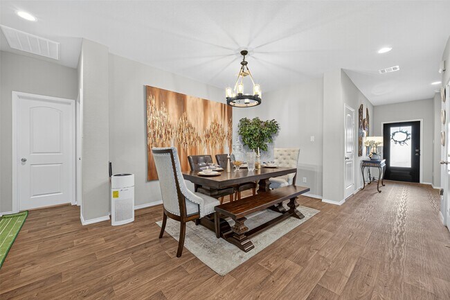 Building Photo - 15202 Davan Springs Dr